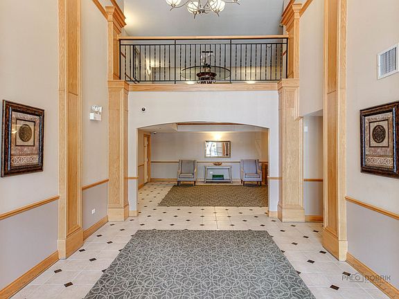 4th image of 8727 W Bryn Mawr Ave APT 309