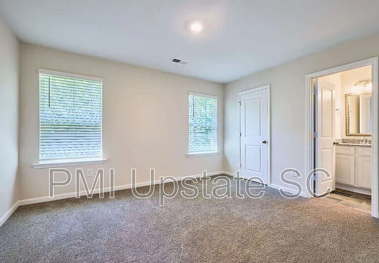 105 Pendleton Place Way — Photo 13