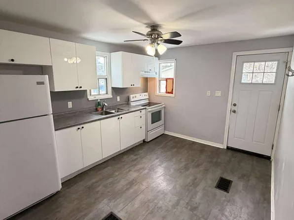 139 Vine St S #2, Saint Catharines, ON L2R 3Y4