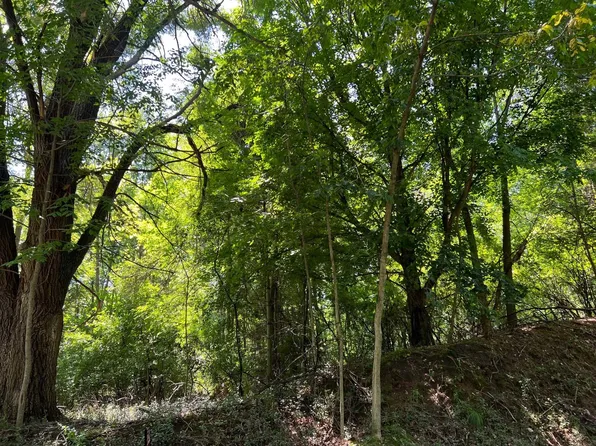 125 E 4th St, Gillett, WI 54124