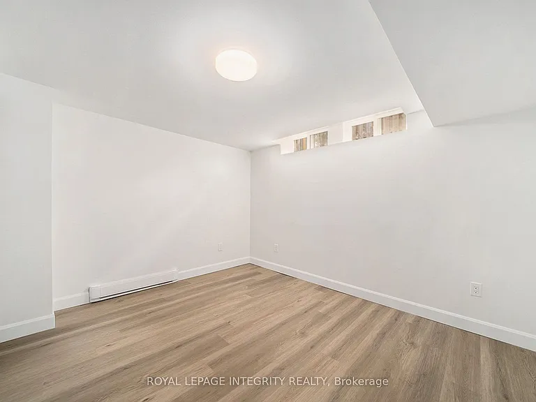 58 Wigan Dr #B — Photo 11