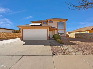 421 Cactus Crossing Dr, Horizon City, TX 79928