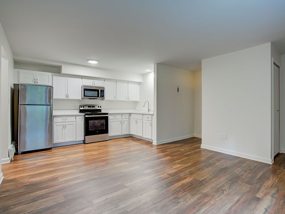 REMODELED 1 BEDROOM KITCHEN WITH MICROWAVE