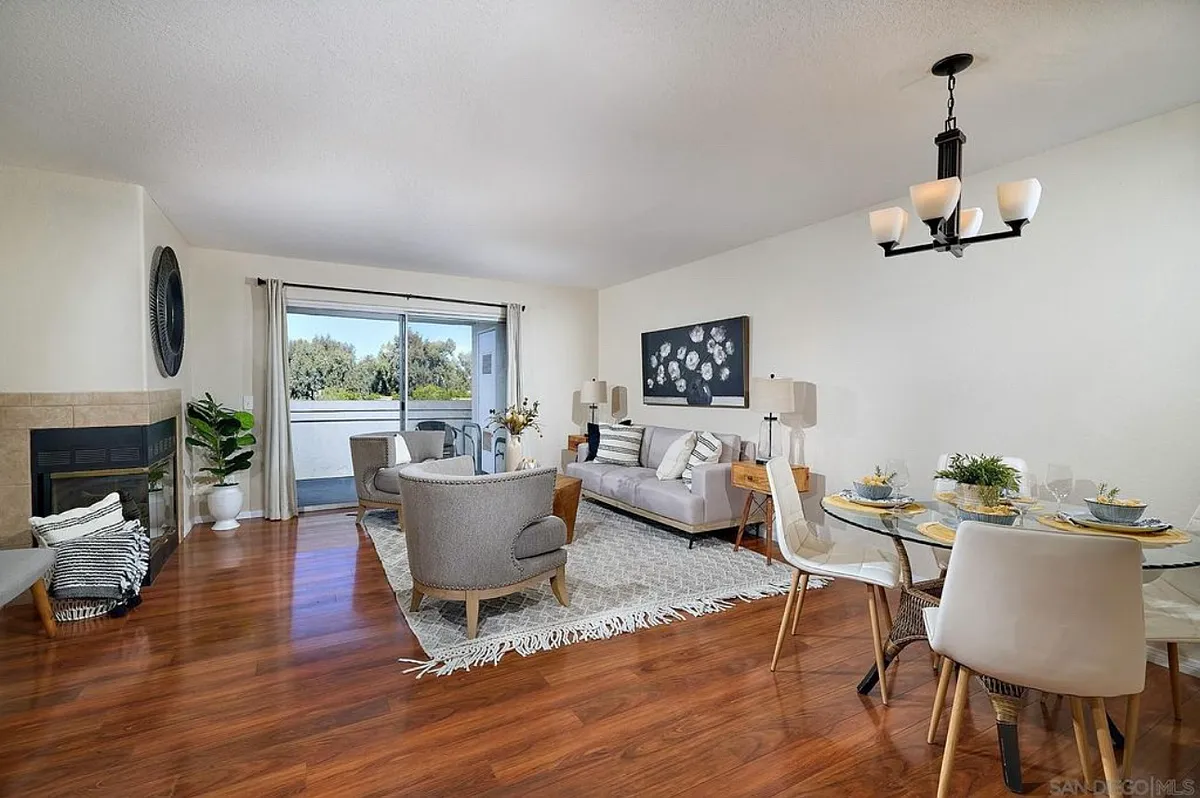Building Photo - 9955 Scripps Westview Way #11