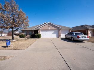 100 Robin Ln, Forney, TX 75126