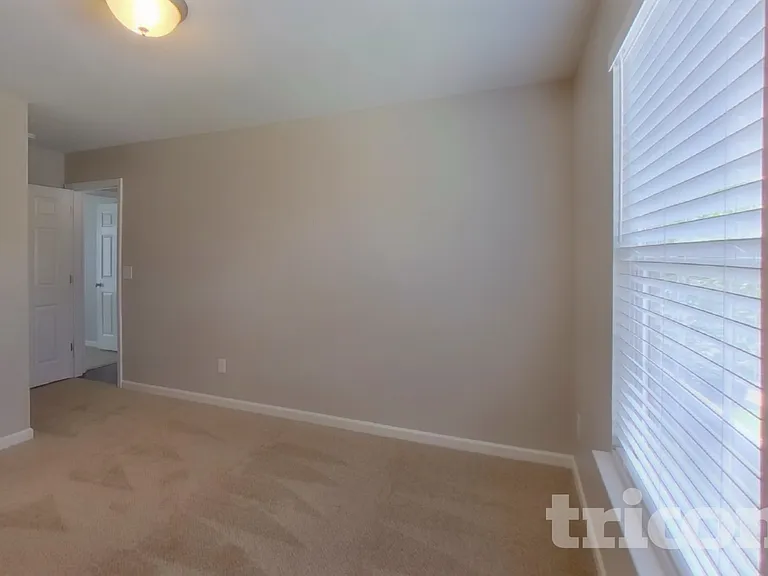 9626 Rothman Ln — Photo 15