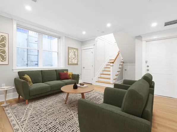 109 Ellington St #1, Dorchester, MA 02121