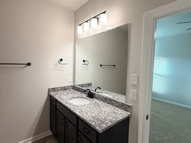 187 Berkshire Pl — Photo 14