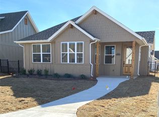 300 Westpark Ln, Granbury, TX 76049