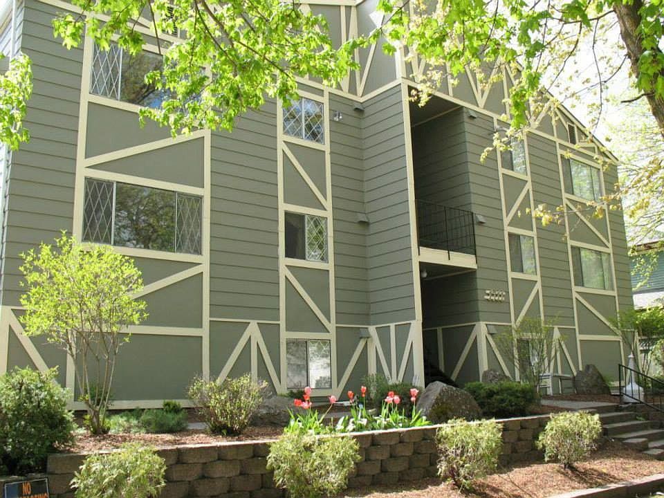 1st image of 1711 W 10th Ave APT 4
