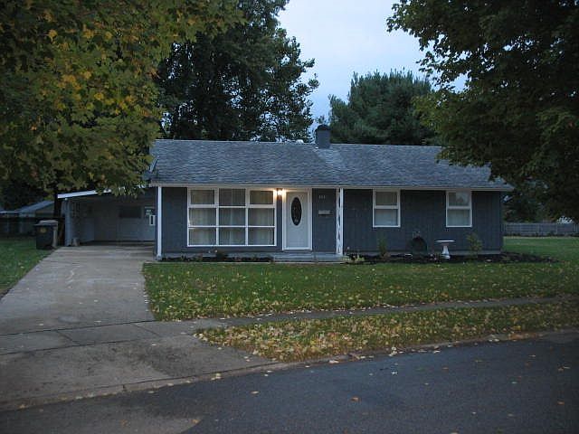 1st image of 3041 Salem Dr