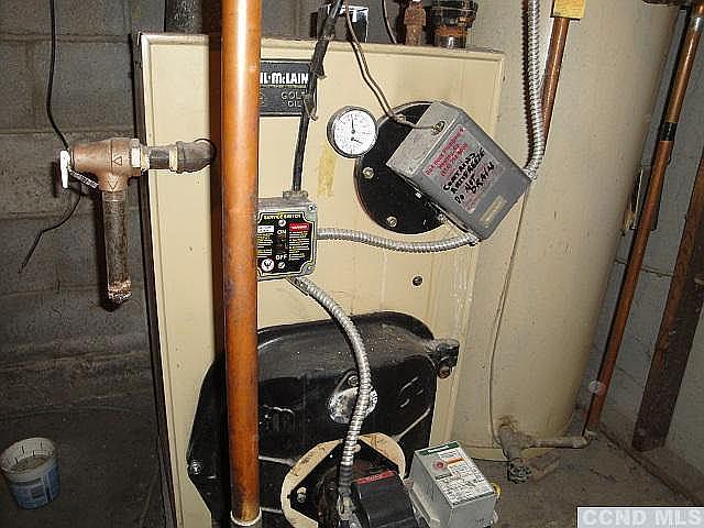 2nd image of 56 Old Post Rd