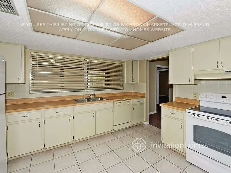 407 Oriole Cir — Photo 4