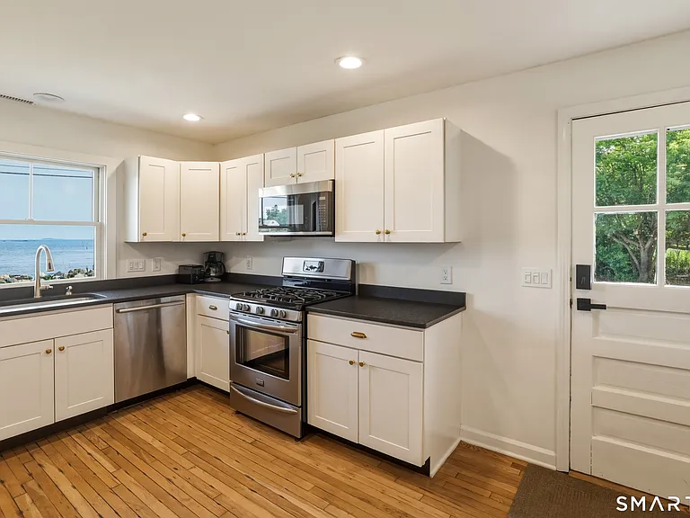69 Daniel Ave — Photo 14