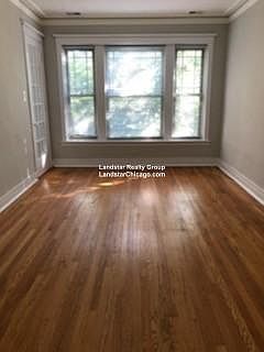 3rd image of 6744 N Lakewood Ave APT 3