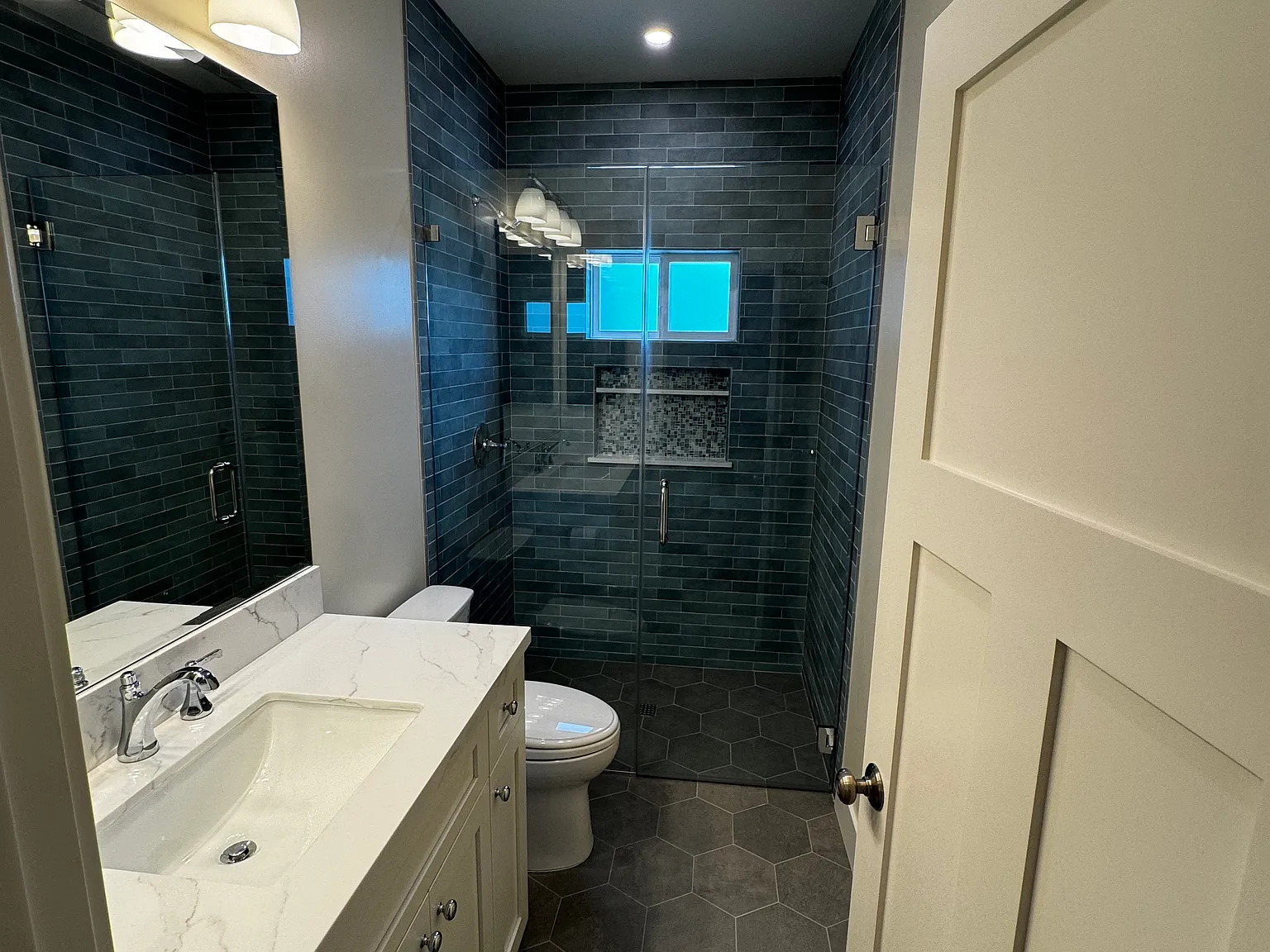 1 bed, 350 sqft, $2,250 — Photo 4