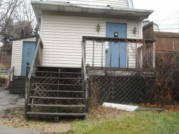 2004 Woodmont Ave, Arnold, PA 15068