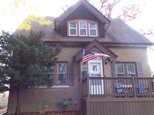 175 West Crawford AVENUE, Milwaukee, WI 53207