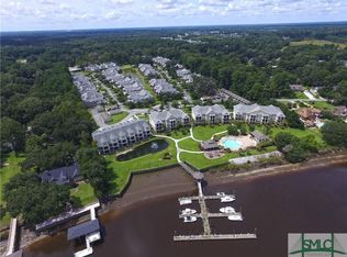 3002 River Oaks Dr, Richmond Hill, GA 31324