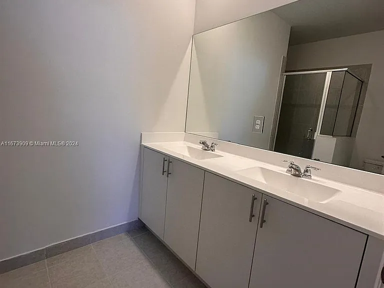 23022 SW 130th Ave — Photo 17