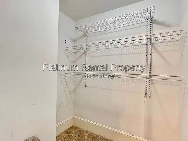 428 E Side Ave SE — Photo 18