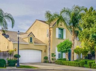 22 W Serena Ave, Clovis, CA 93619