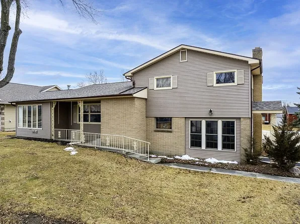 616 W 6th St, Wilton, IA 52778