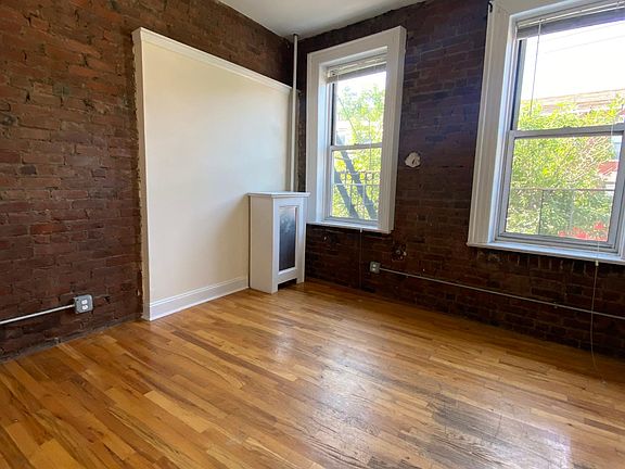 5th image of 994 McLean Ave Floor 2