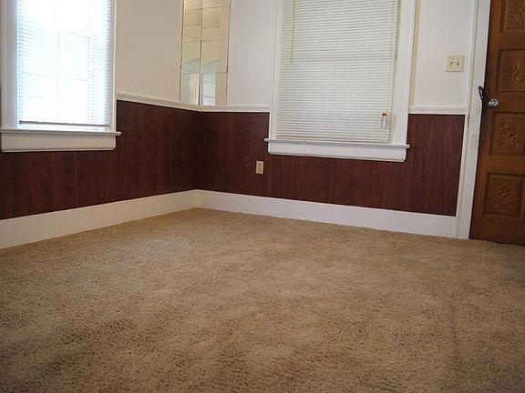 5th image of 422 Iroquois Ave