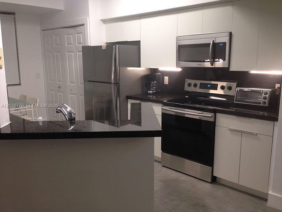 1st image of 3115 NE 184th St APT 4206