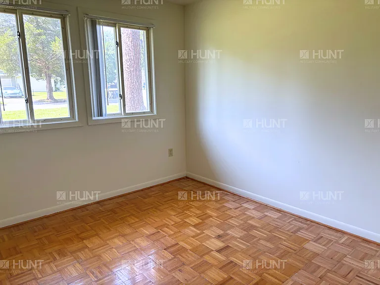 8 Lincoln Pl — Photo 4