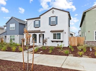 1077 Martin St, Winters, CA 95694