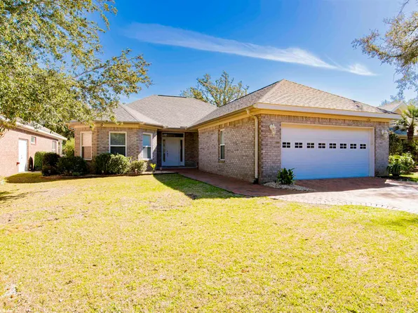 127 Lagoon Dr, Gulf Shores, AL 36542
