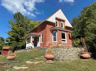 212 Quincy St, Savanna, IL 61074