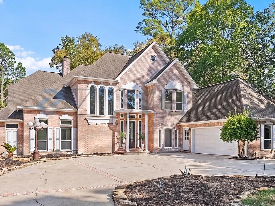 3230 Lake Island Dr