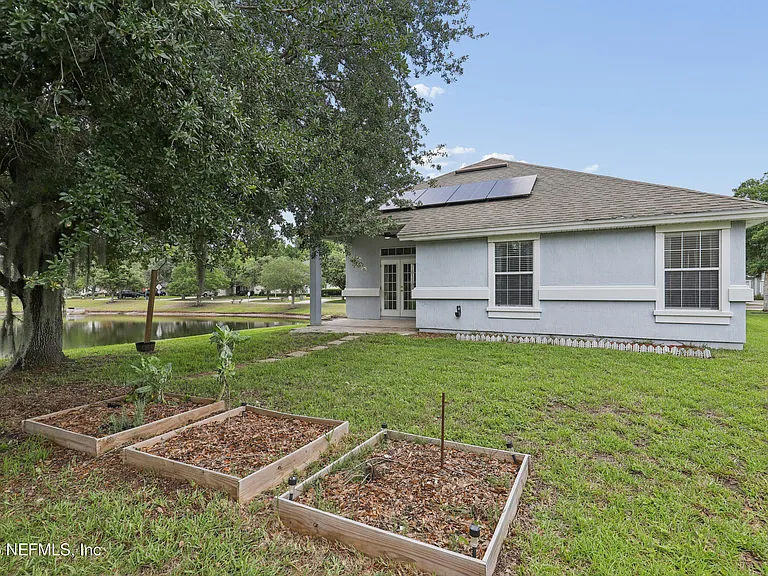 11242 Panther Creek Pkwy — Photo 31