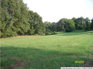 6990 Love Rd, Hernando, MS 38632