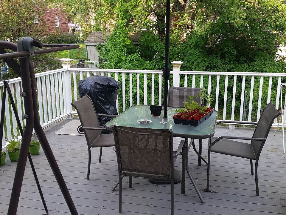 2nd image of 747 Windsor Cir