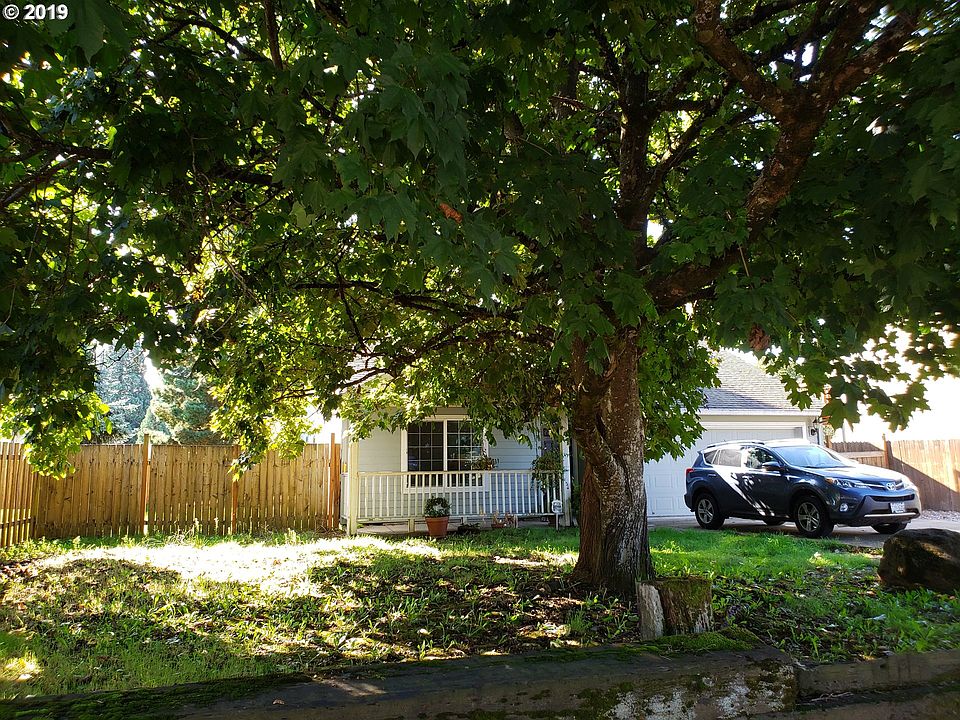 2nd image of 14918 SE Main St