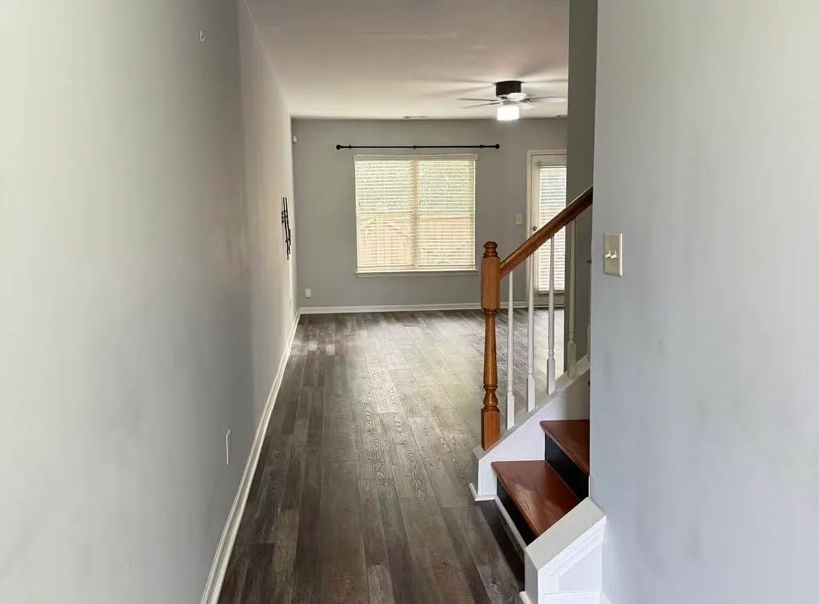 3 bed, 1879 sqft, $2,300 — Photo 2