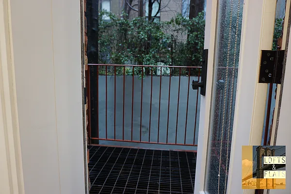 Rented by Lofts and Flats LLC | media 35