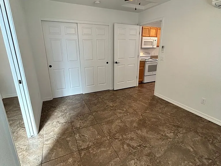 2109 Injo Dr — Photo 22
