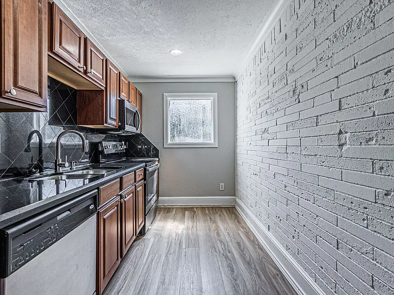 7770 Meadow Rd #202 — Photo 6