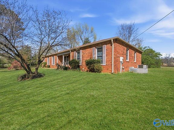 5th image of 4903 Fallbrook Cir