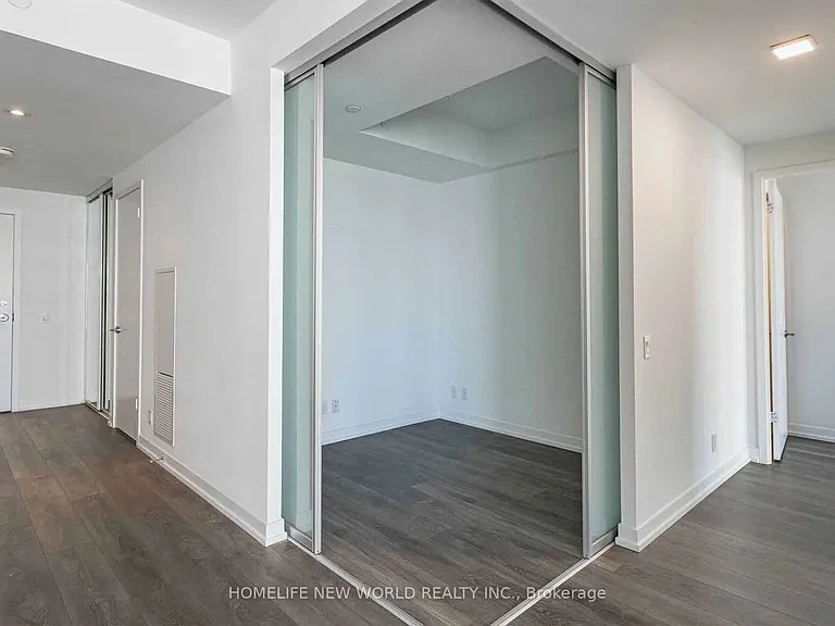 5 Buttermill Ave #5301 — Photo 13