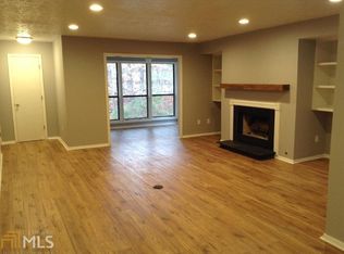 1016 Dunbar Dr, Dunwoody, GA 30338