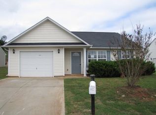 582 Duncan Station Dr, Duncan, SC 29334