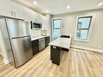 Rented by Papp Realty