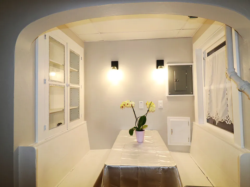 151 S Main St #1