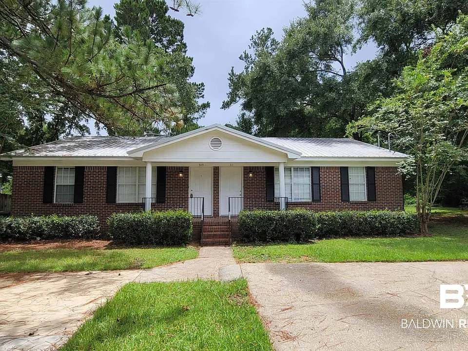 311 W Peachtree Ave